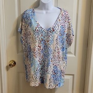 ❤️ Adorable Oversized Top ❤️